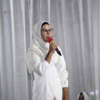 nina foto krudung putih