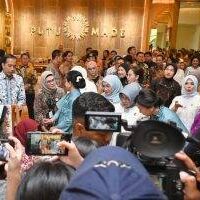 Gunakan-Batik-Indramayu-Motif-Lokcan-300×200