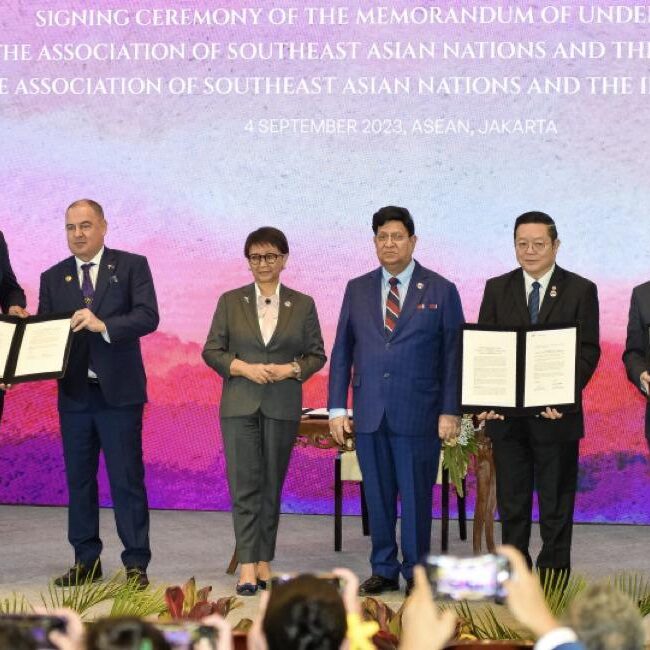 1707ASEAN_Pererat_Kerja_Sama_dengan_IORA_dan_PIF