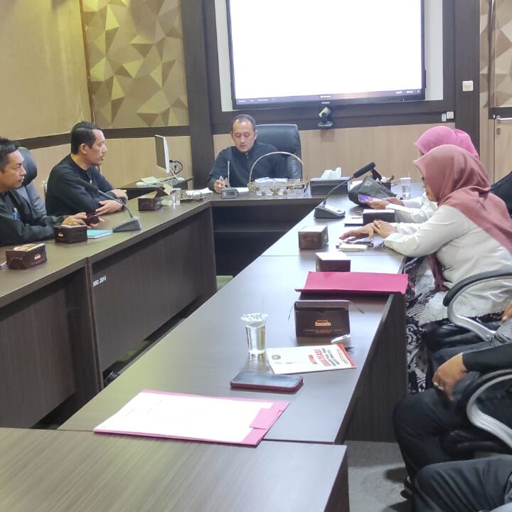 af98e97e-4aca-4a29-81d5-9e9cc6155e0b