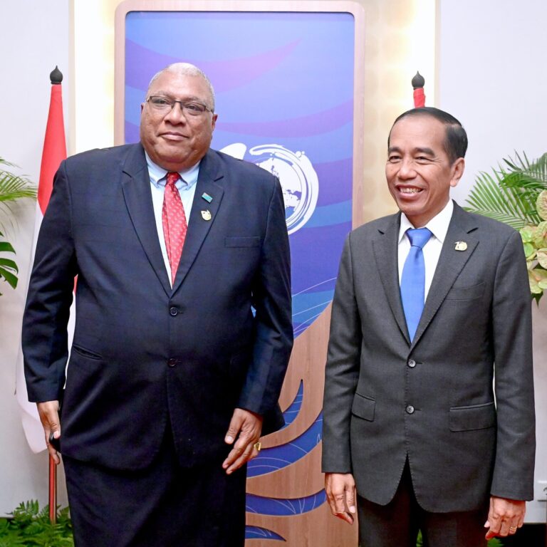 jokwi dgn fiji