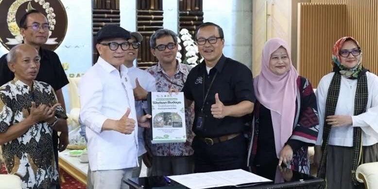 1770176851-1000528064